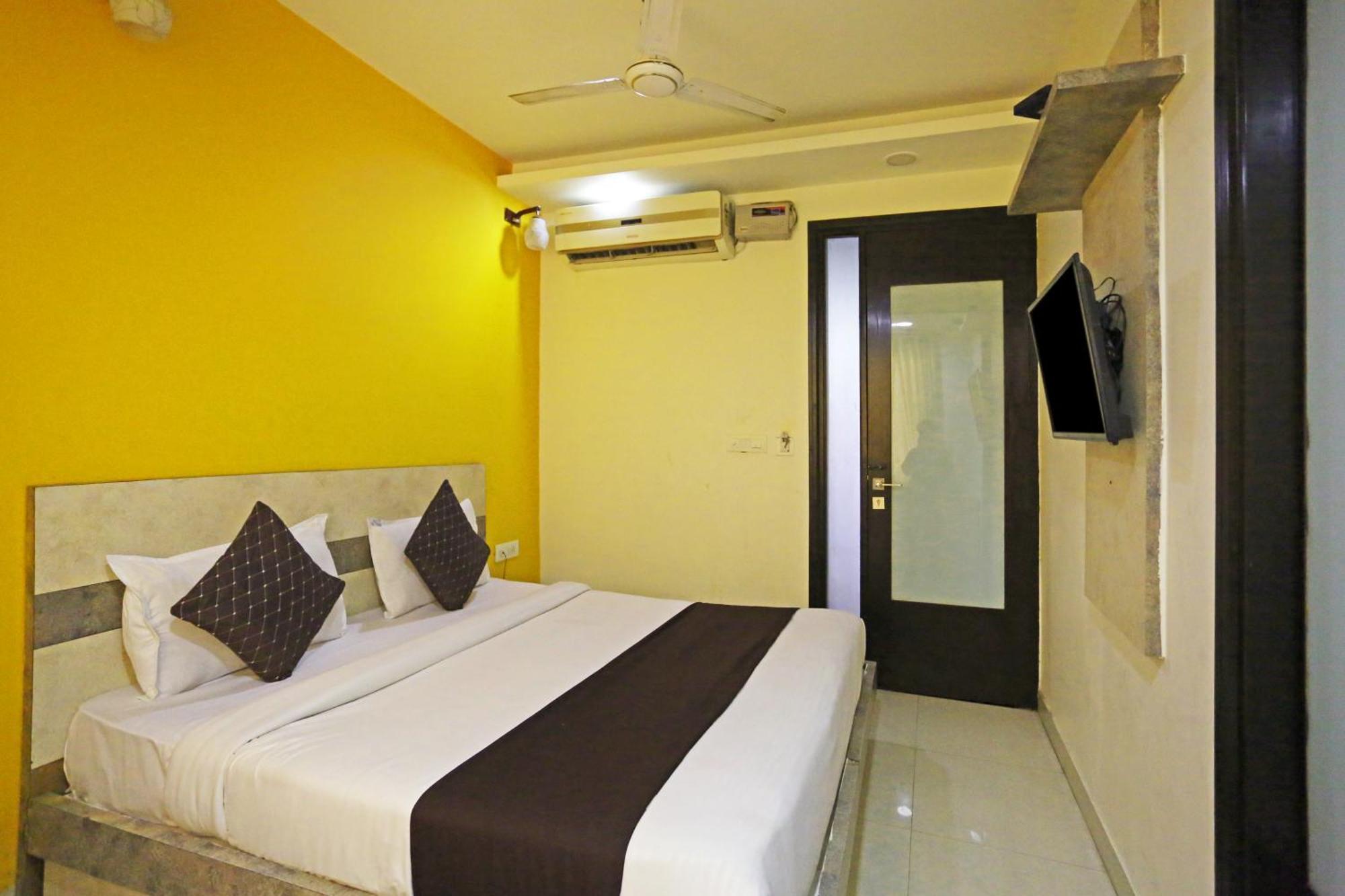 Hotel Star Inn-Near Delhi Airport New Delhi Exterior photo