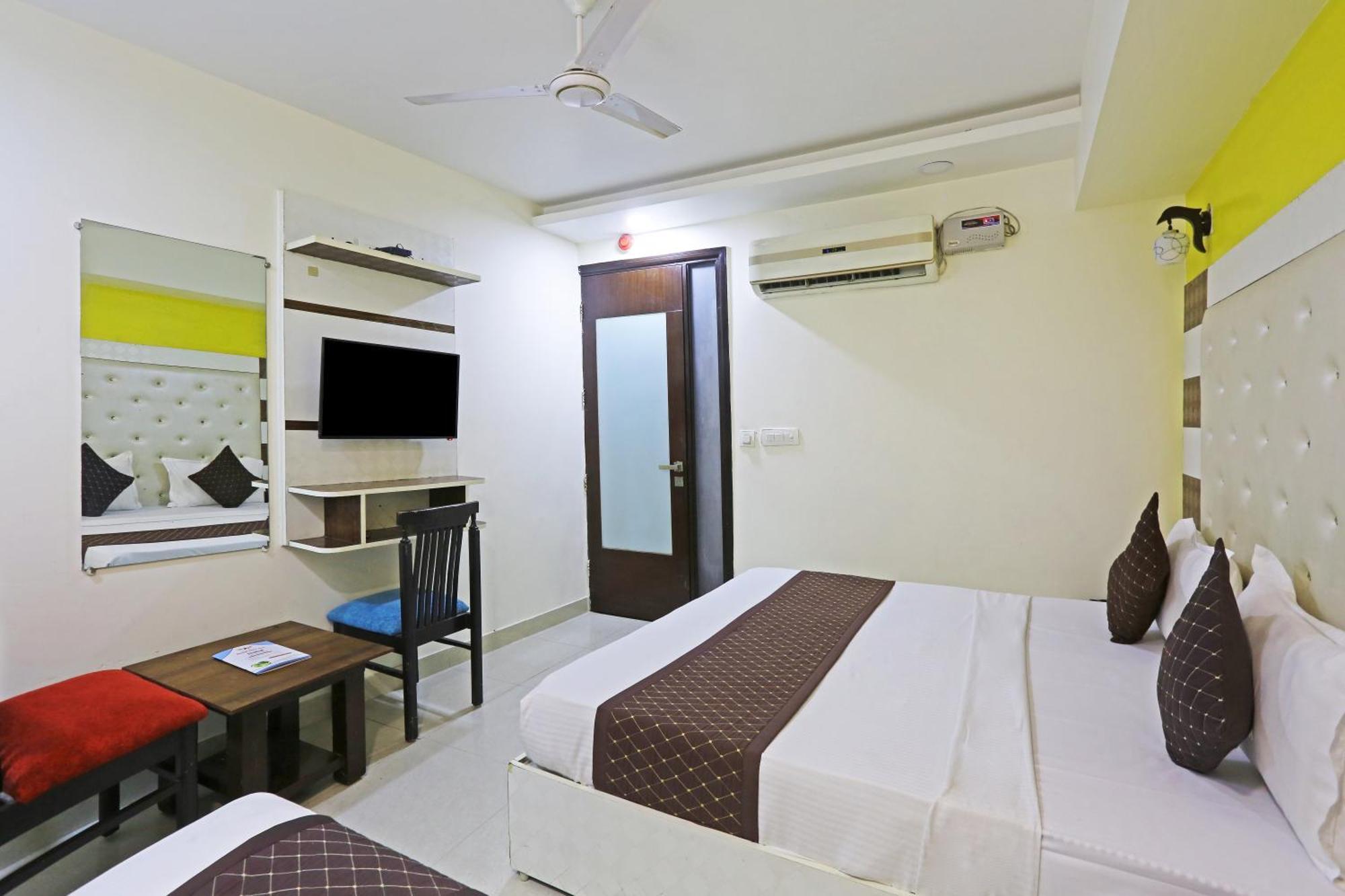 Hotel Star Inn-Near Delhi Airport New Delhi Exterior photo