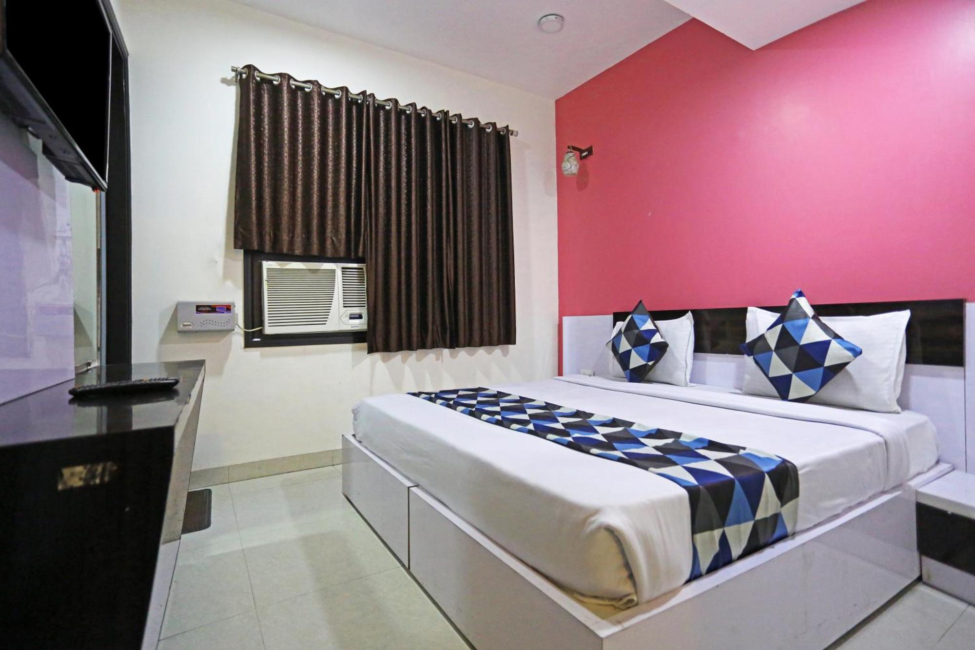 Hotel Star Inn-Near Delhi Airport New Delhi Exterior photo
