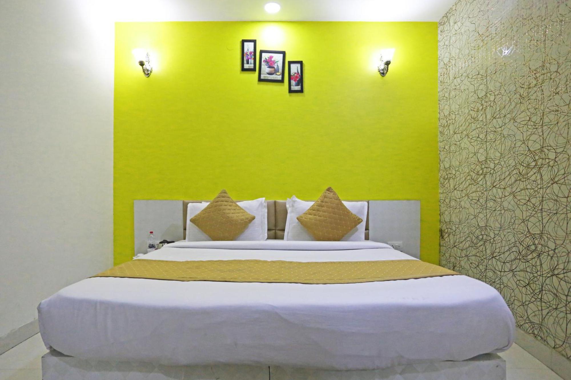 Hotel Star Inn-Near Delhi Airport New Delhi Exterior photo